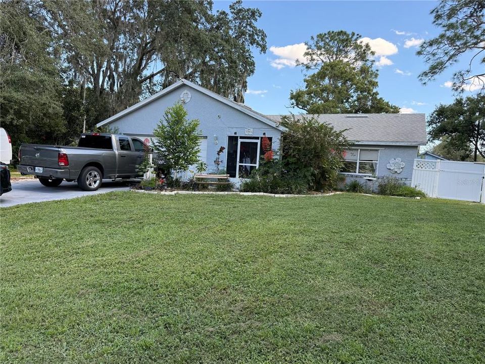 For Sale: $357,000 (2 beds, 2 baths, 1800 Square Feet)