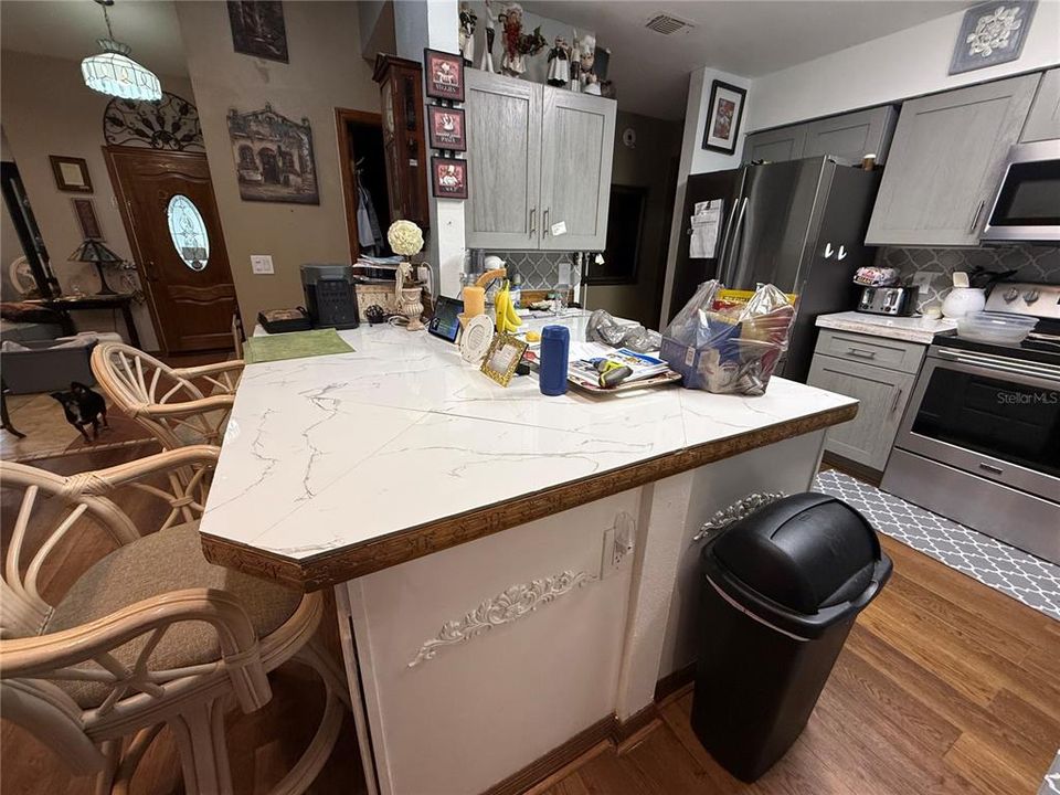 For Sale: $357,000 (2 beds, 2 baths, 1800 Square Feet)