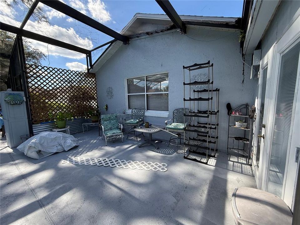 For Sale: $357,000 (2 beds, 2 baths, 1800 Square Feet)