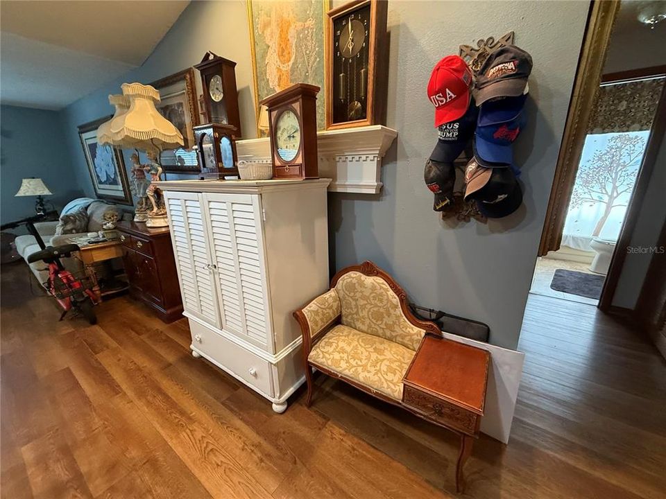 For Sale: $357,000 (2 beds, 2 baths, 1800 Square Feet)