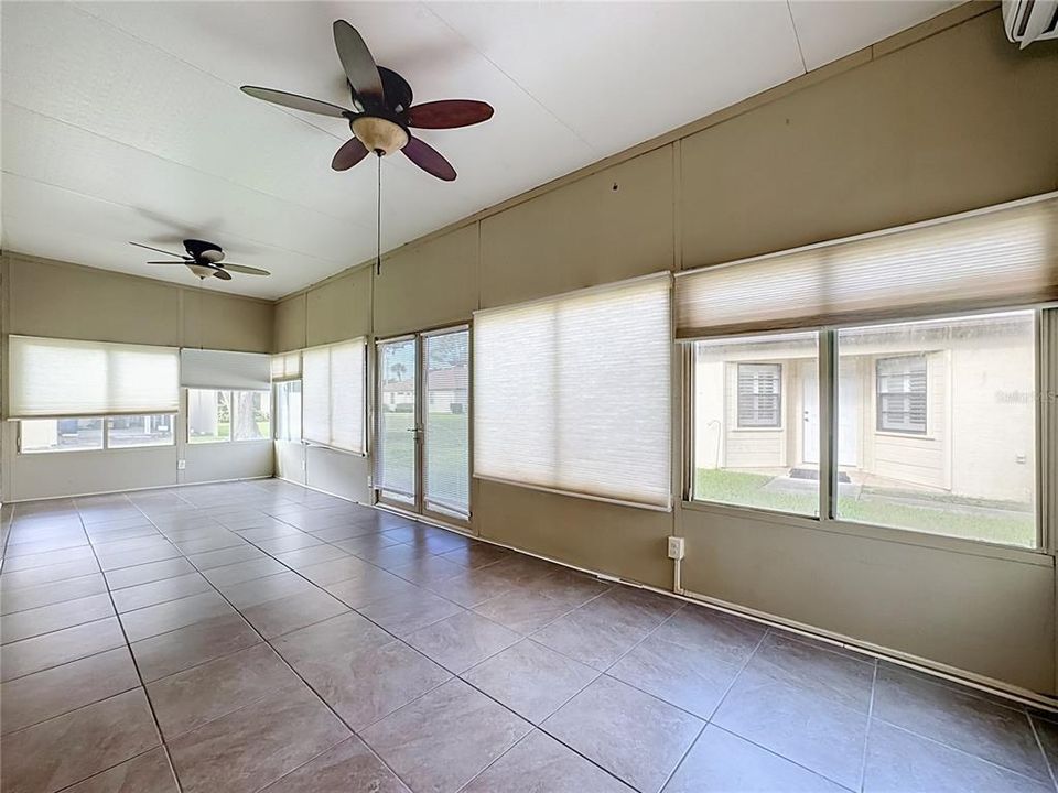 For Sale: $264,000 (2 beds, 2 baths, 1531 Square Feet)