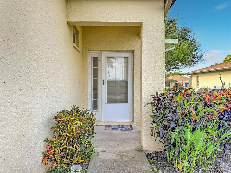 For Sale: $264,000 (2 beds, 2 baths, 1531 Square Feet)