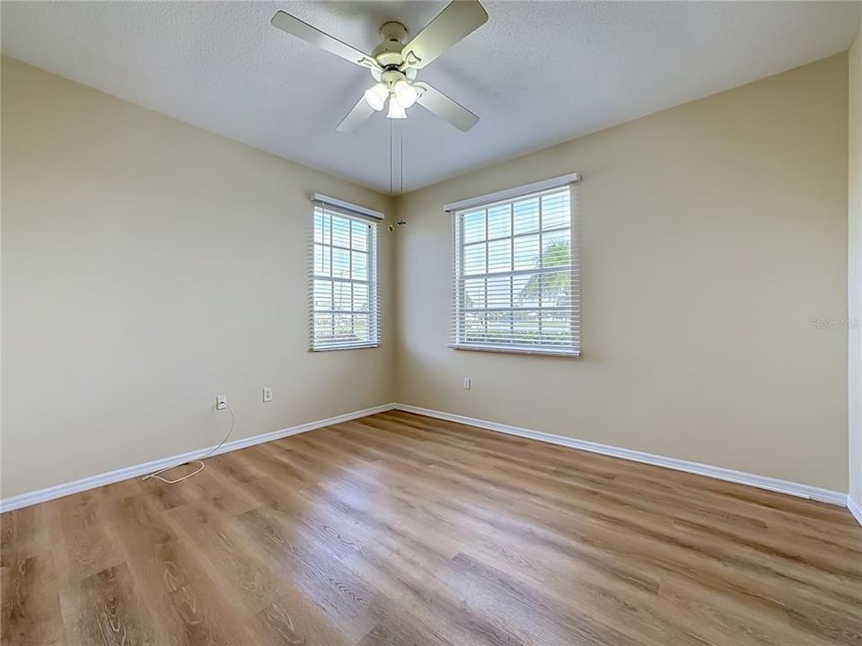 For Sale: $264,000 (2 beds, 2 baths, 1531 Square Feet)