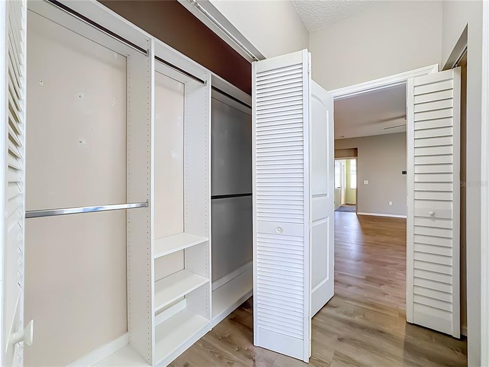 For Sale: $264,000 (2 beds, 2 baths, 1531 Square Feet)