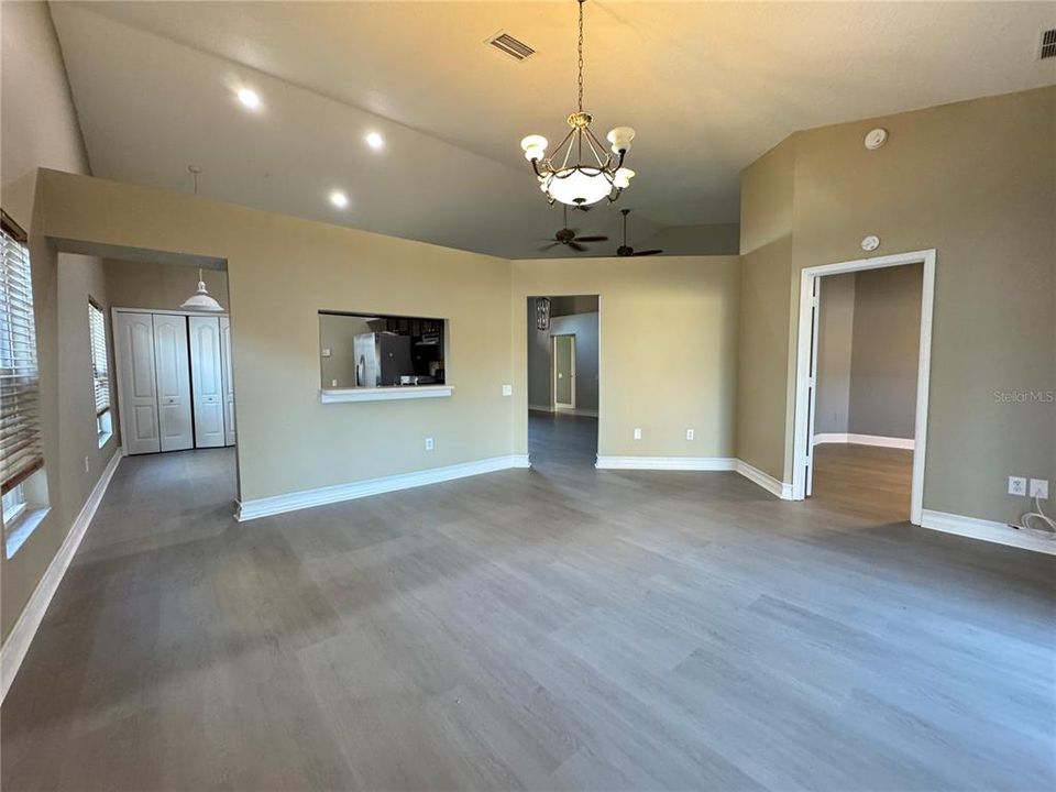 For Rent: $2,295 (3 beds, 2 baths, 1632 Square Feet)