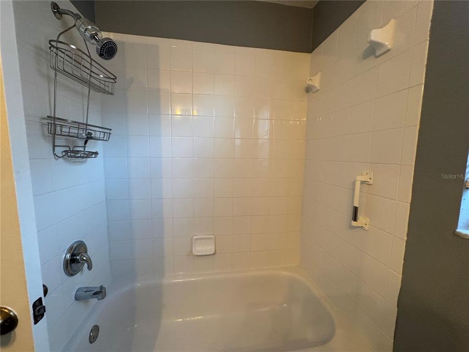 For Rent: $2,295 (3 beds, 2 baths, 1632 Square Feet)