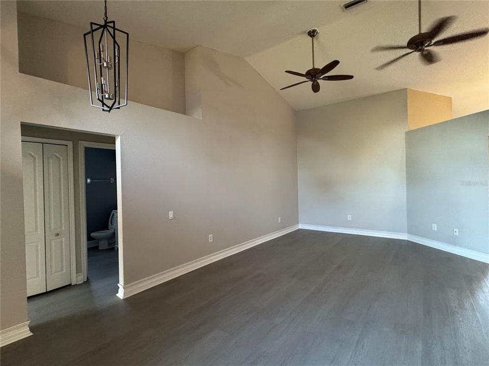 For Rent: $2,295 (3 beds, 2 baths, 1632 Square Feet)