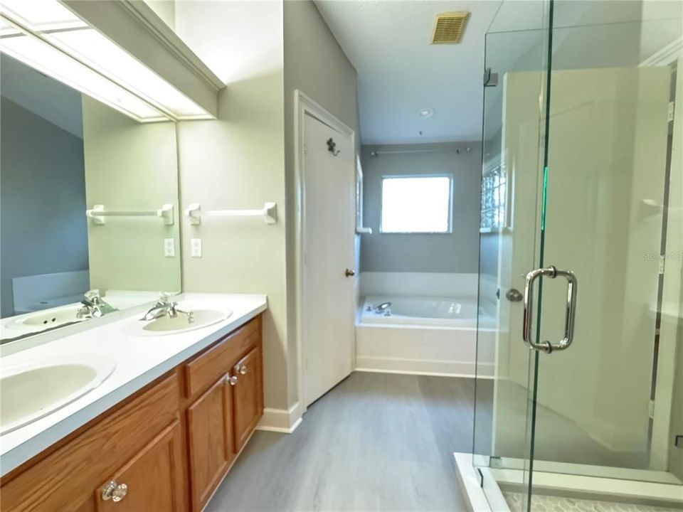 For Rent: $2,295 (3 beds, 2 baths, 1632 Square Feet)