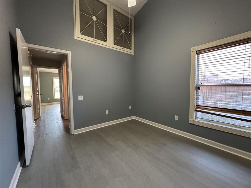 For Rent: $2,295 (3 beds, 2 baths, 1632 Square Feet)