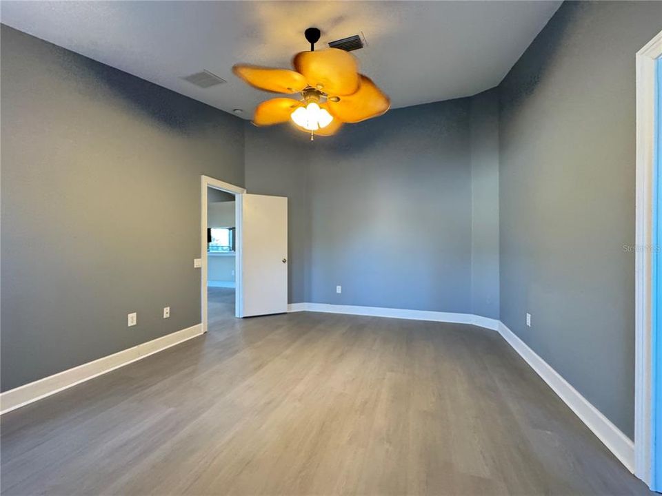 For Rent: $2,295 (3 beds, 2 baths, 1632 Square Feet)
