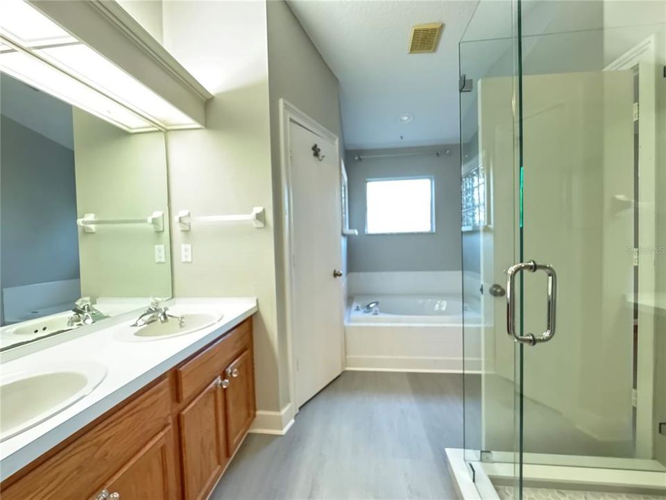 For Rent: $2,295 (3 beds, 2 baths, 1632 Square Feet)
