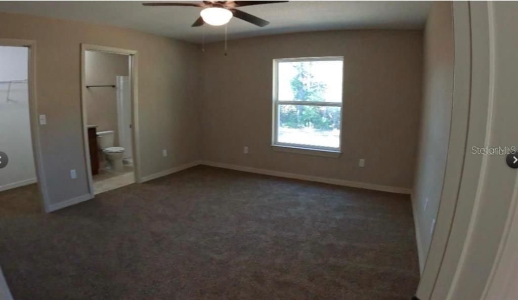 For Rent: $1,900 (3 beds, 2 baths, 1332 Square Feet)