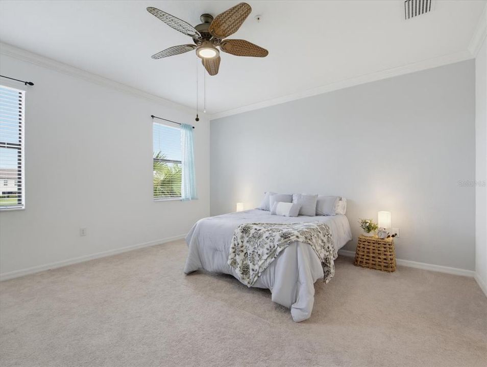 For Sale: $312,000 (3 beds, 2 baths, 1949 Square Feet)