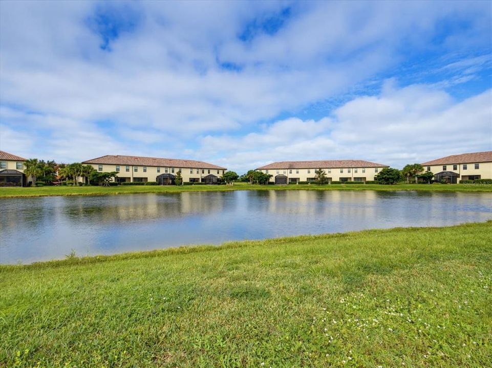 For Sale: $312,000 (3 beds, 2 baths, 1949 Square Feet)