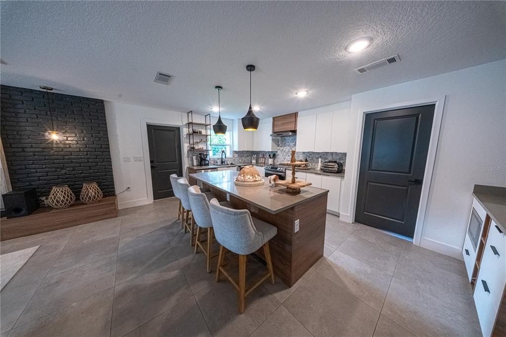 For Sale: $1,600,000 (4 beds, 3 baths, 3378 Square Feet)