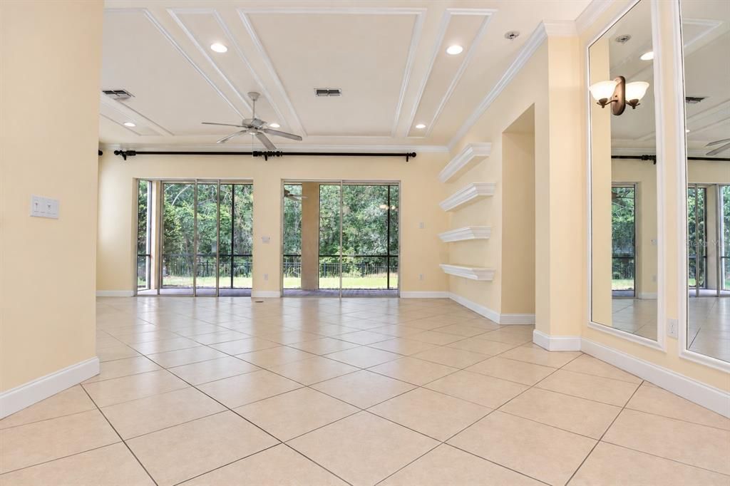 For Sale: $249,000 (2 beds, 2 baths, 1972 Square Feet)