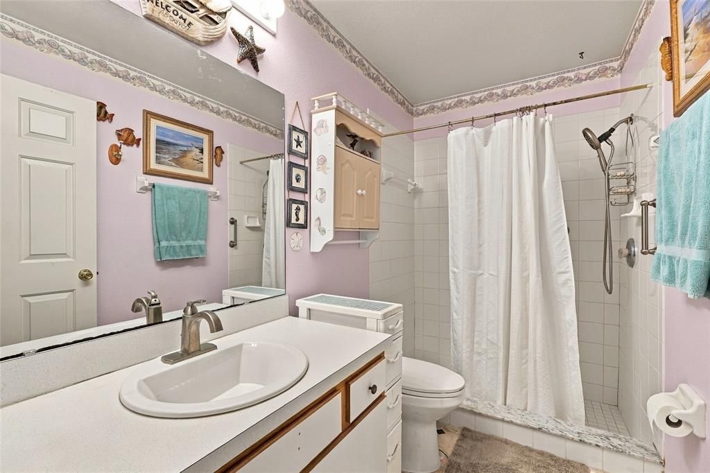 En Venta: $280,000 (2 camas, 2 baños, 1025 Pies cuadrados)
