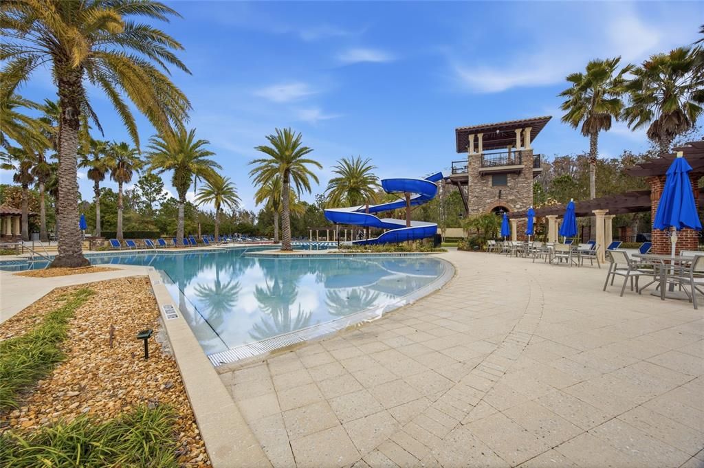 En Venta: $620,000 (3 camas, 2 baños, 2437 Pies cuadrados)
