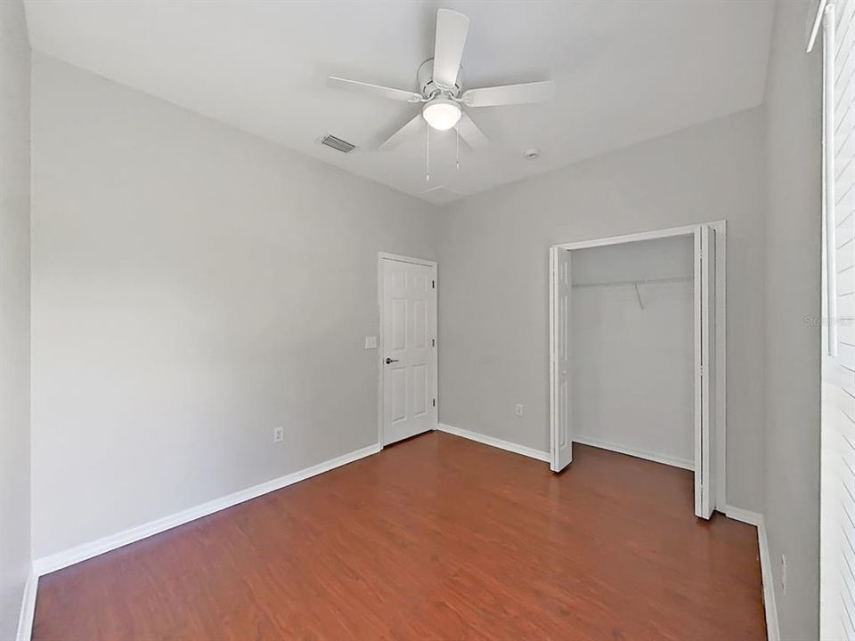 For Rent: $2,295 (4 beds, 2 baths, 1917 Square Feet)