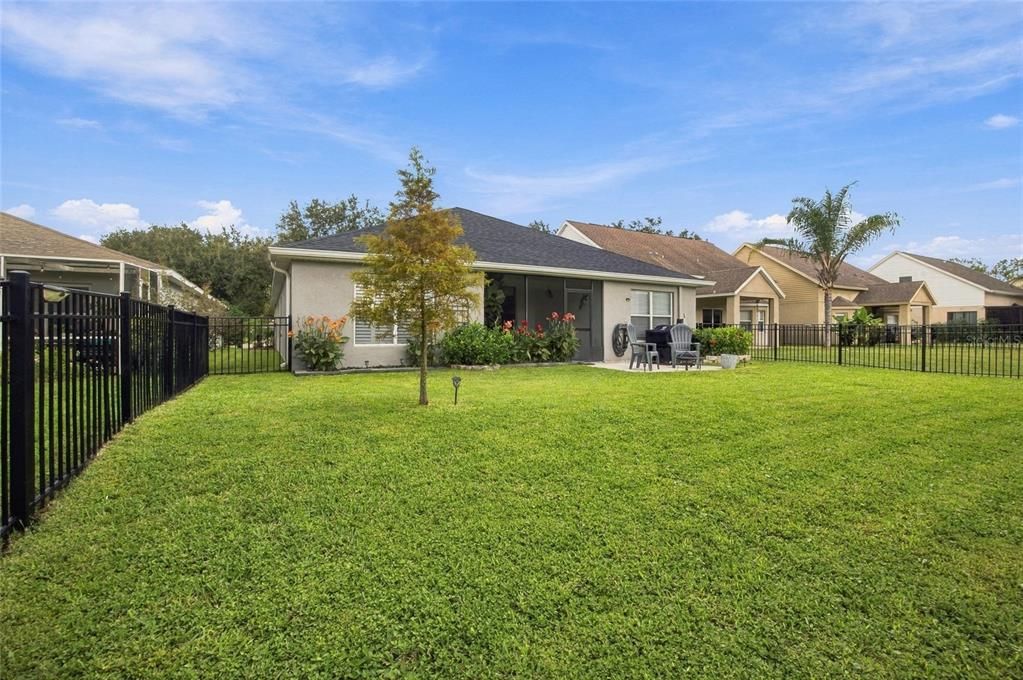 На продажу: $475,000 (4 спален, 2 ванн, 1975 Квадратных фут)