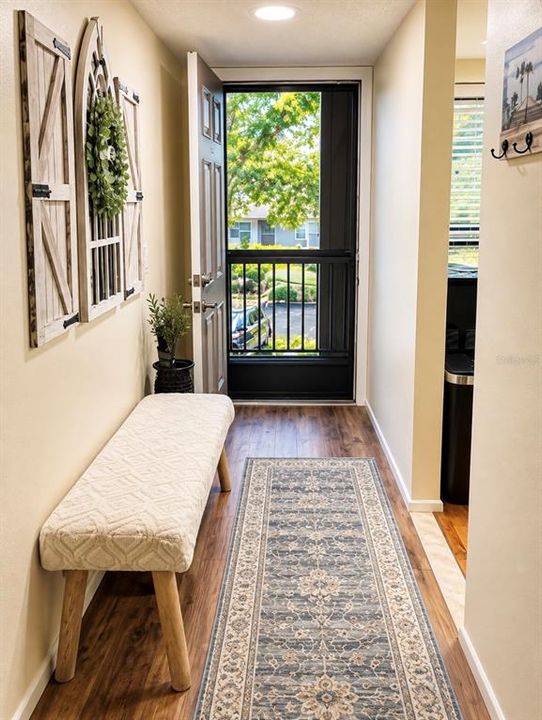 For Sale: $169,900 (2 beds, 2 baths, 940 Square Feet)