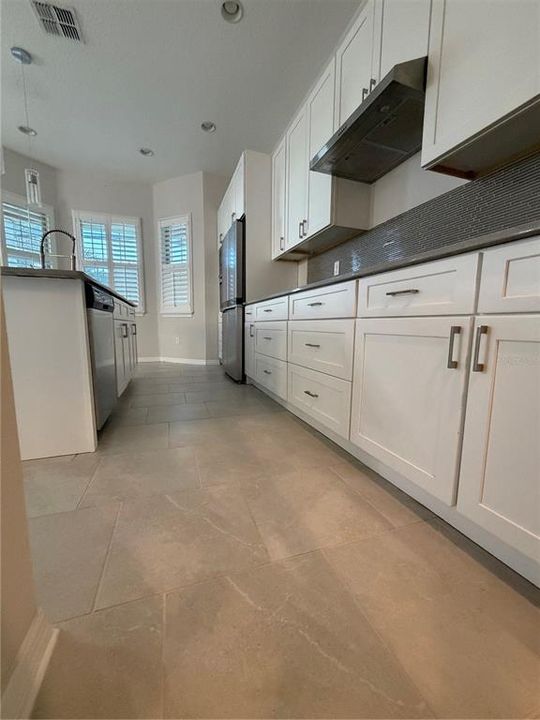 For Sale: $849,000 (5 beds, 3 baths, 2870 Square Feet)