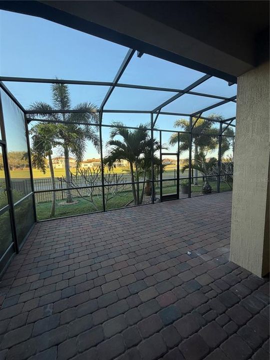 For Sale: $849,000 (5 beds, 3 baths, 2870 Square Feet)