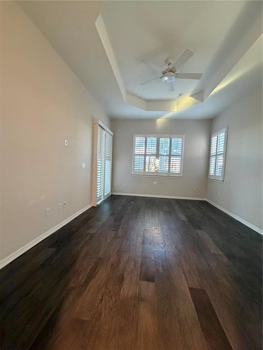 For Sale: $849,000 (5 beds, 3 baths, 2870 Square Feet)