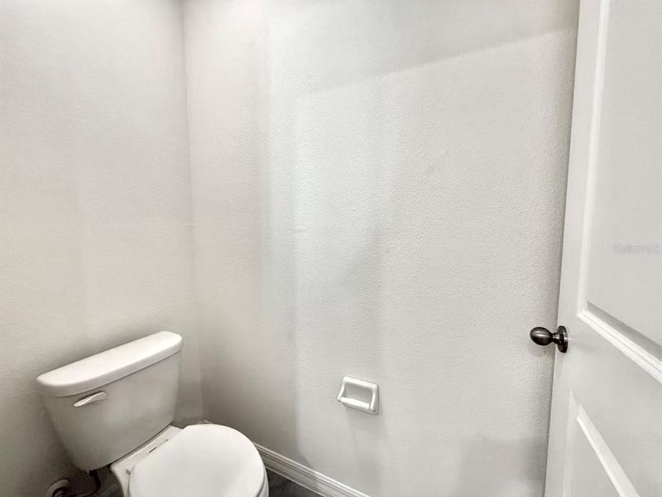 出租: $2,400 (4 贝兹, 2 浴室, 2260 平方英尺)