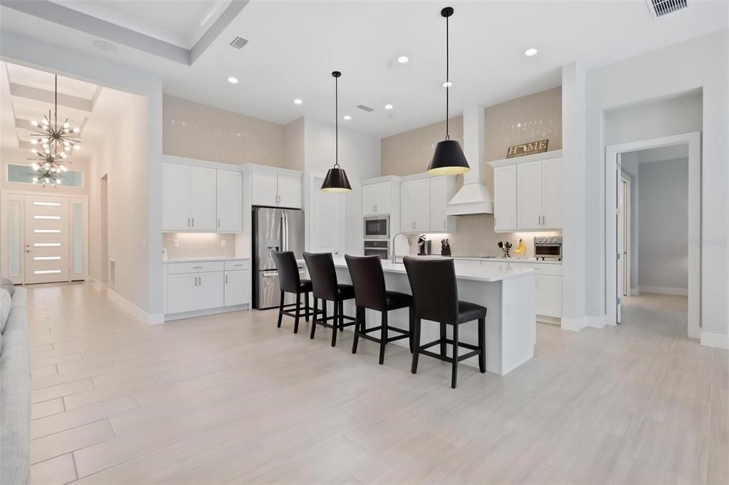 For Sale: $899,000 (4 beds, 3 baths, 2570 Square Feet)