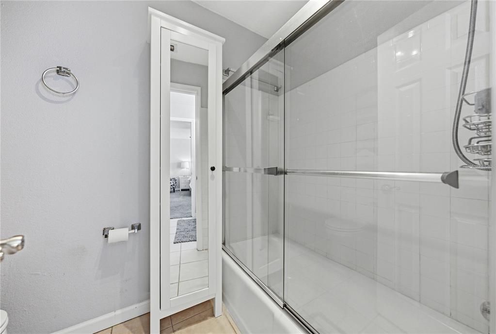 В аренду: $2,500 (1 спален, 1 ванн, 823 Квадратных фут)