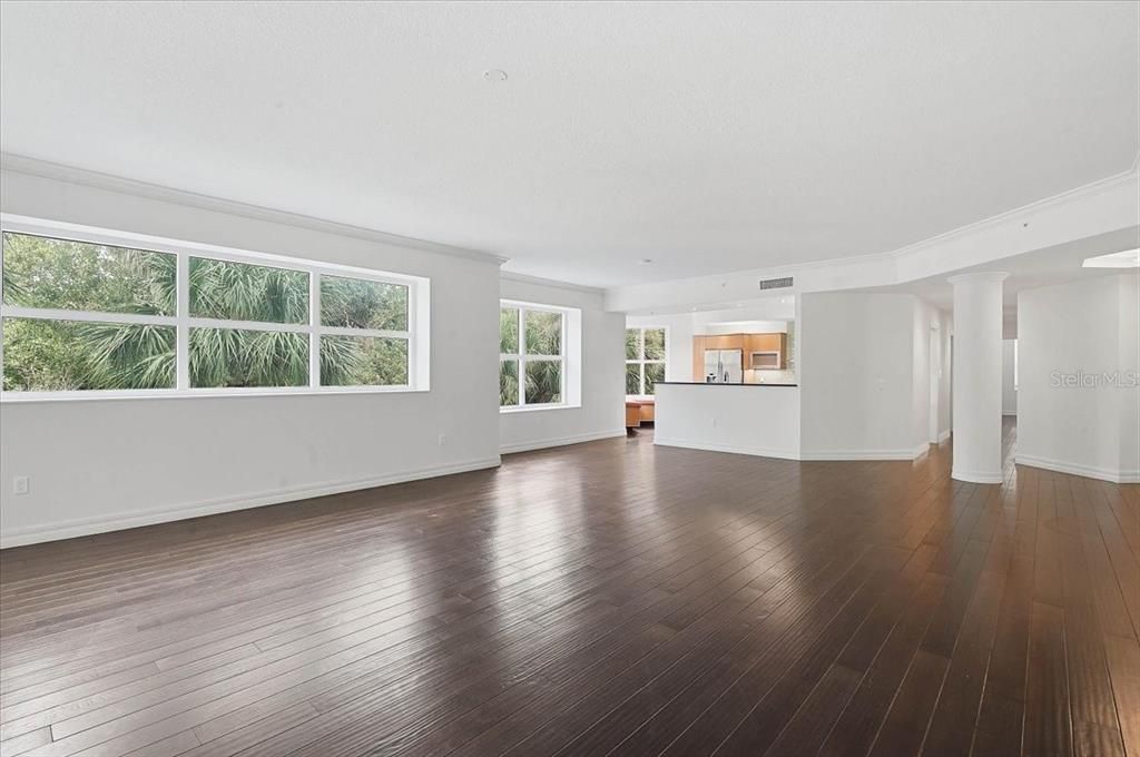 For Sale: $629,400 (3 beds, 3 baths, 3147 Square Feet)