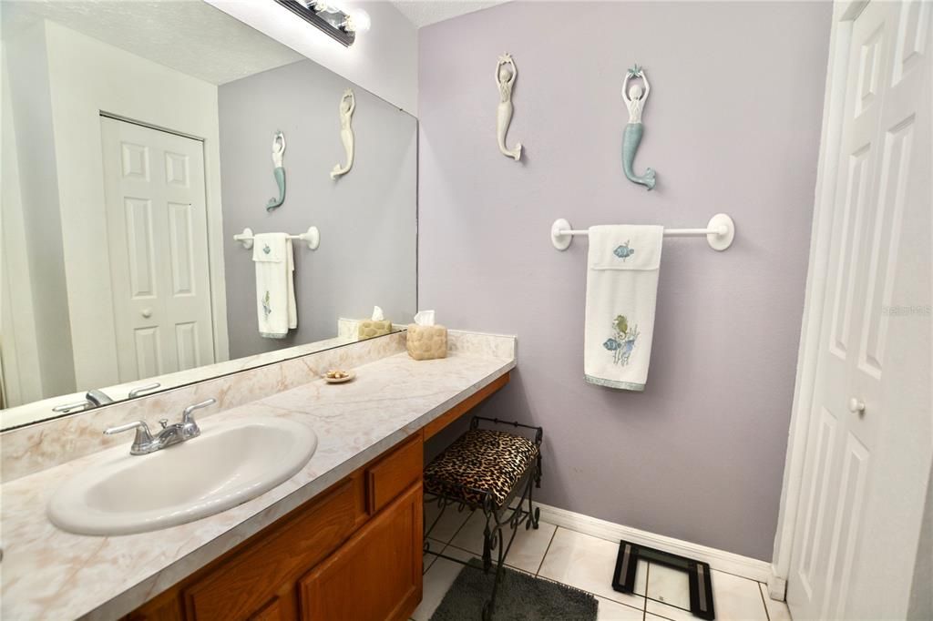 For Sale: $294,900 (2 beds, 2 baths, 1161 Square Feet)