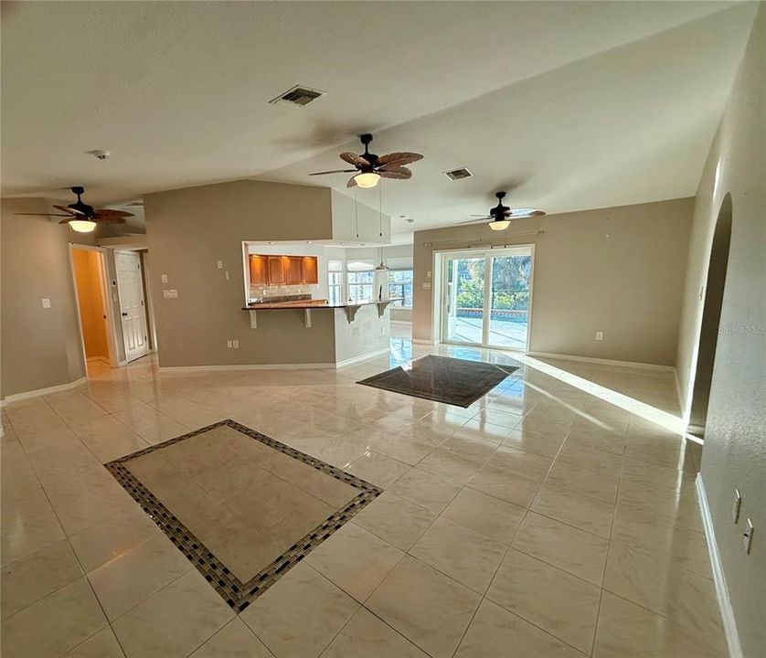 For Sale: $499,900 (3 beds, 2 baths, 1619 Square Feet)