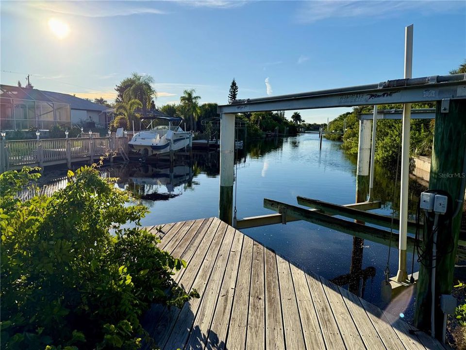 For Sale: $499,900 (3 beds, 2 baths, 1619 Square Feet)