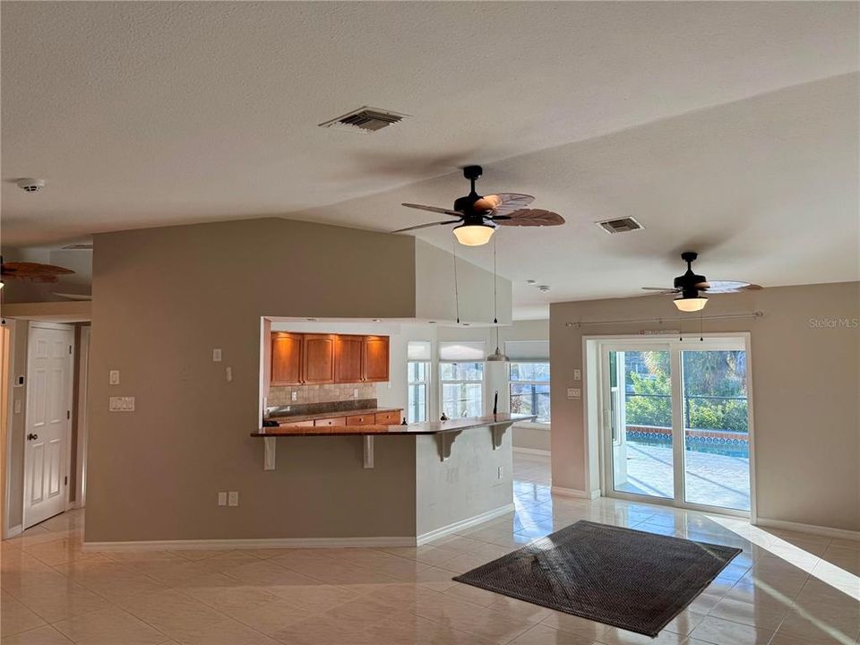 For Sale: $499,900 (3 beds, 2 baths, 1619 Square Feet)