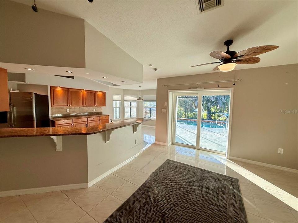 For Sale: $499,900 (3 beds, 2 baths, 1619 Square Feet)