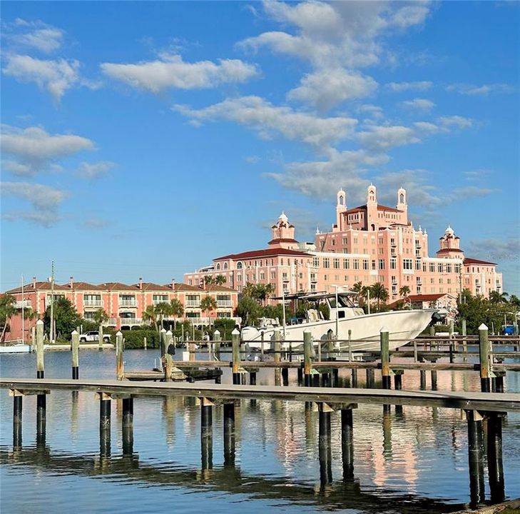 For Sale: $349,000 (3 beds, 1 baths, 1092 Square Feet)