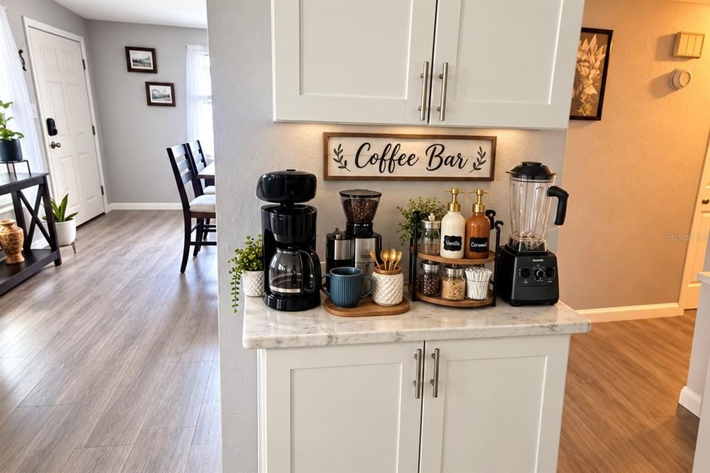 For Sale: $349,000 (3 beds, 1 baths, 1092 Square Feet)