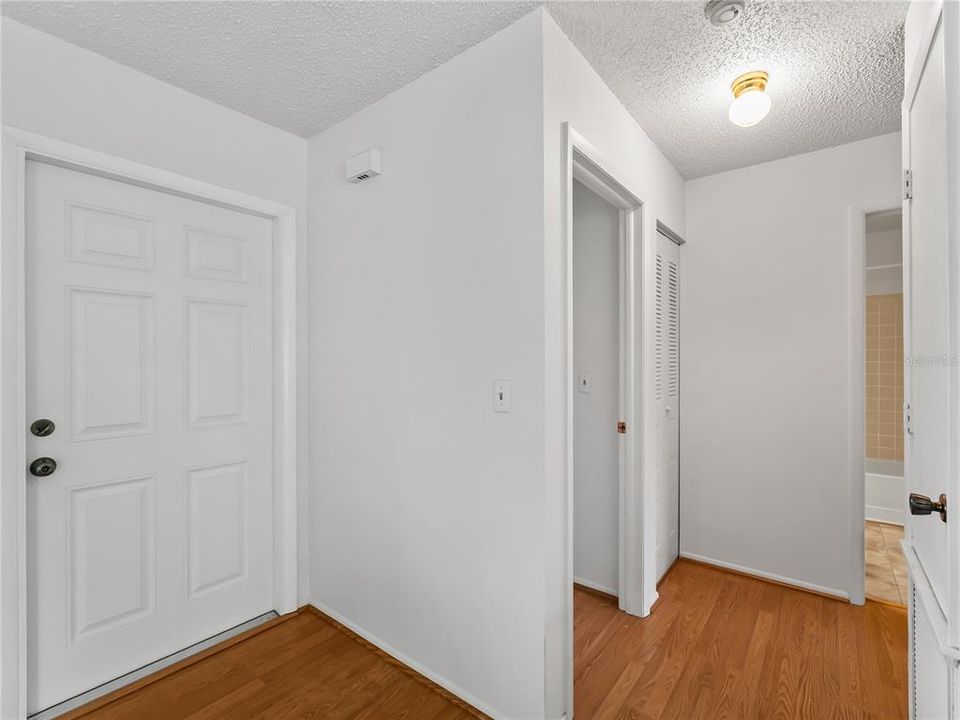 En Venta: $194,500 (3 camas, 2 baños, 904 Pies cuadrados)