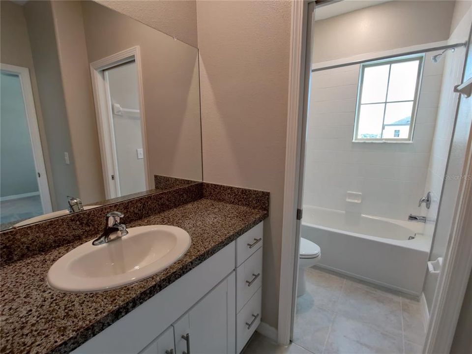 For Sale: $299,900 (3 beds, 2 baths, 1807 Square Feet)