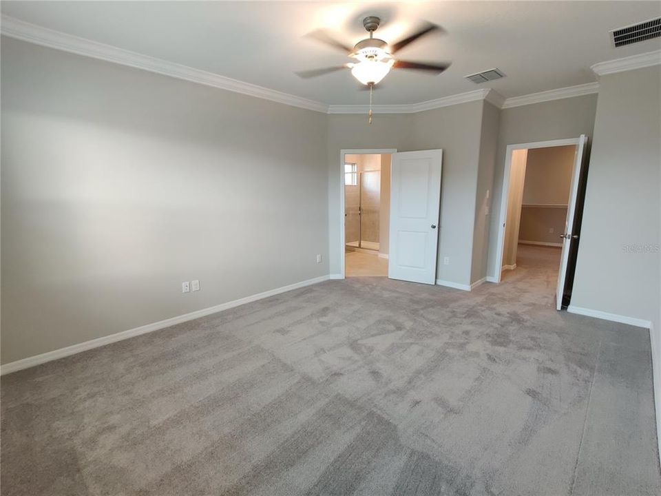 For Sale: $299,900 (3 beds, 2 baths, 1807 Square Feet)