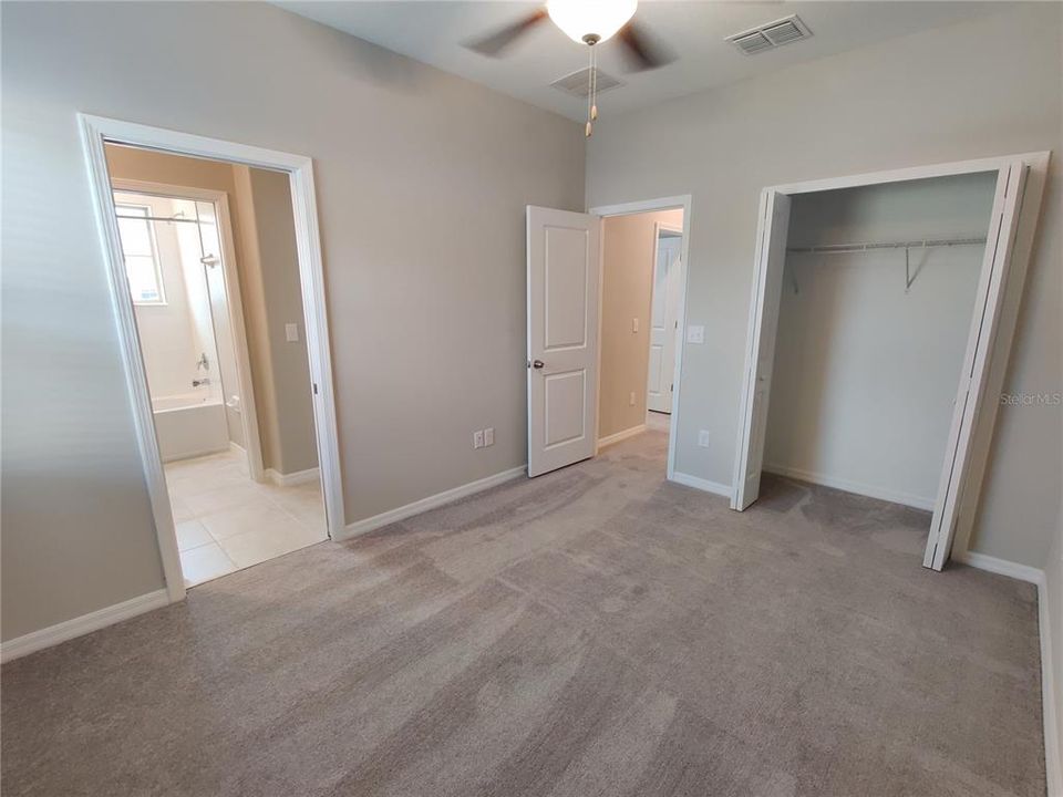 For Sale: $299,900 (3 beds, 2 baths, 1807 Square Feet)
