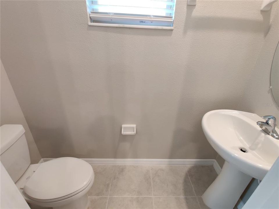 For Sale: $299,900 (3 beds, 2 baths, 1807 Square Feet)