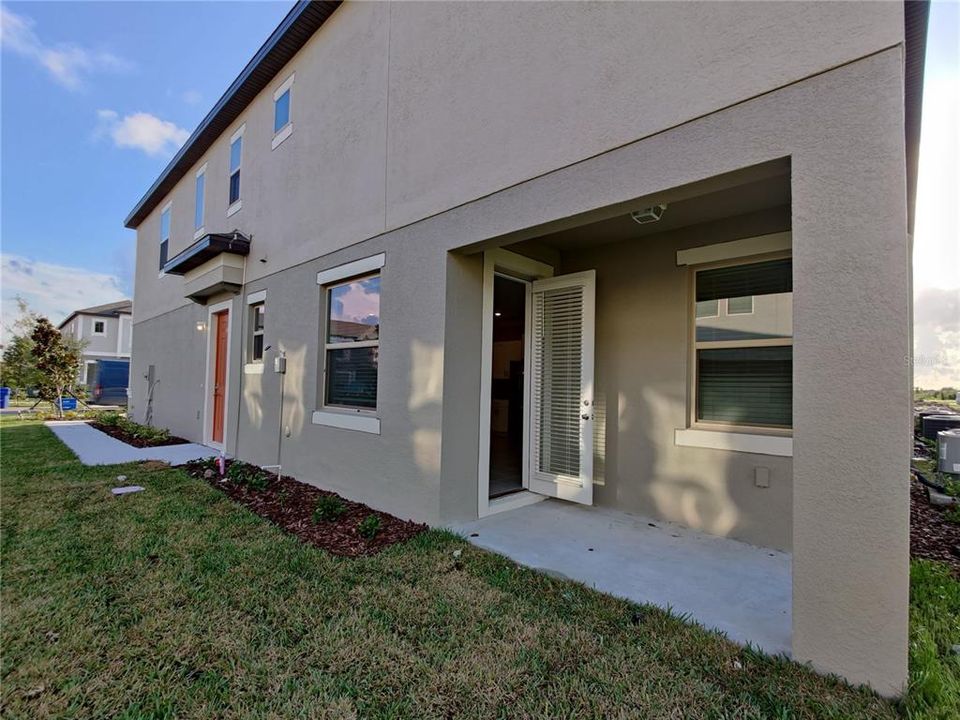 For Sale: $299,900 (3 beds, 2 baths, 1807 Square Feet)