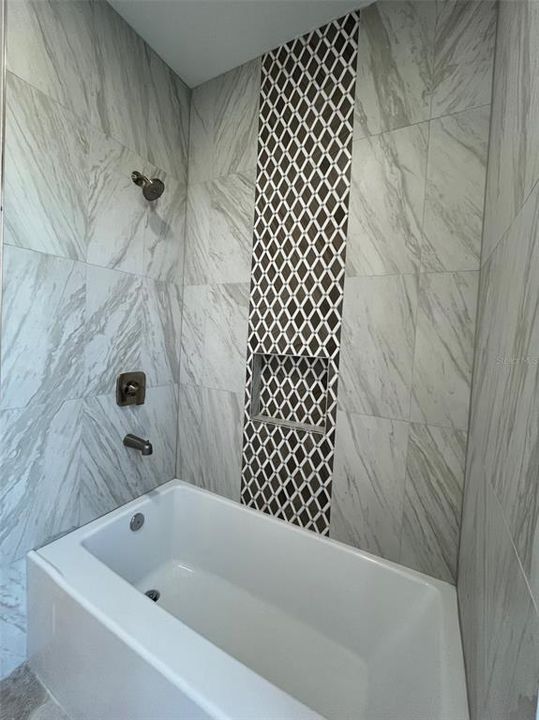 For Rent: $2,900 (3 beds, 2 baths, 2090 Square Feet)