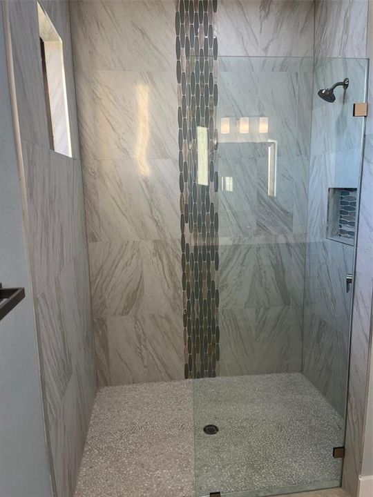 For Rent: $2,900 (3 beds, 2 baths, 2090 Square Feet)