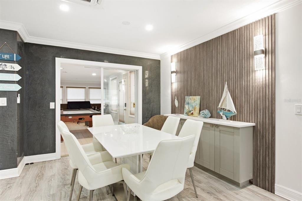 For Sale: $569,900 (3 beds, 2 baths, 1597 Square Feet)
