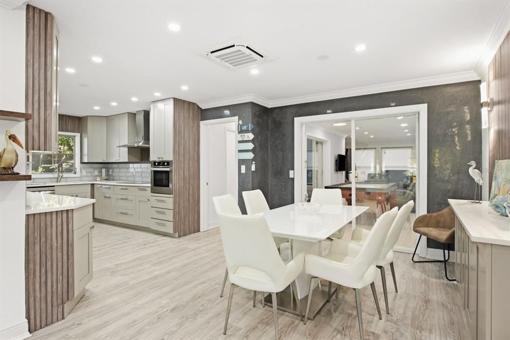 For Sale: $569,900 (3 beds, 2 baths, 1597 Square Feet)