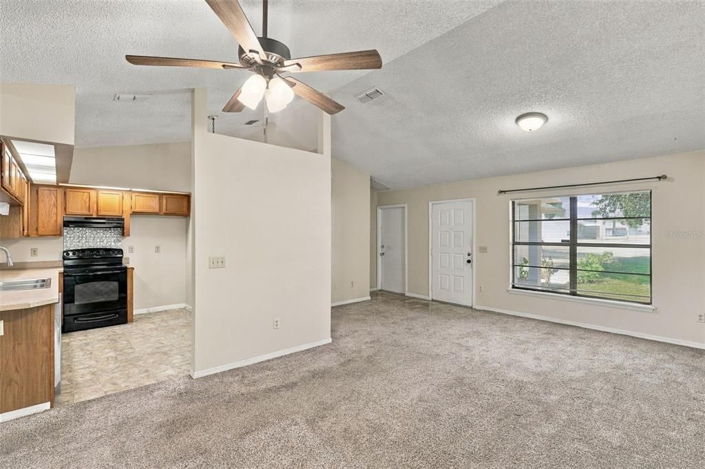 For Sale: $269,900 (3 beds, 2 baths, 1420 Square Feet)